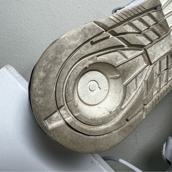 Adidas Oyster Holdings x Twinstrike ADV White Rainbow Sneakers Size Men's 10 - Picture 7 of 10